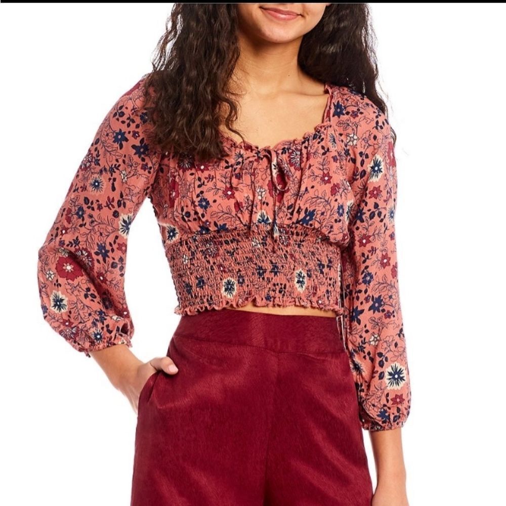 Coco + Jamieson floral smocked peasant top size small